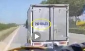 Bức xúc trước chiếc xe tải 'giả điếc' dù biết xe cấp cứu chở bệnh nhân COVID-19 hú còi xin nhường đường
