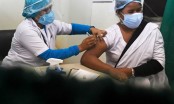 Hàng nghìn người Ấn Độ bị lừa tiêm vaccine Covid-19 giả làm từ nước muối sinh lý