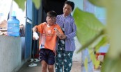 Vu lan tháng 7 năm đó: Cậu bé miền Tây lao vào nguy hiểm cứu mẹ nuôi, bị bỏng 96% cơ thể