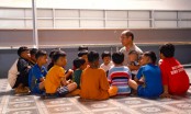 Rơi nước mắt với câu chuyện người cha mắc u não nuôi 131 đứa trẻ mồ côi ở Gia Lai