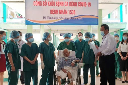 Bệnh nhân COVID-19 nặng nhất Việt Nam được công bố khỏi bệnh sau 9 lần xét nghiệm