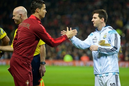Duyên ngầm giữa 'kỳ phùng địch thủ' Ronaldo và Messi: 10 và 7
