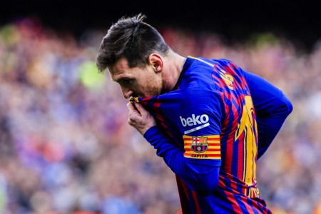 Xôn xao tin Messi bất đắc dĩ phải chia tay Barcelona vào phút chót