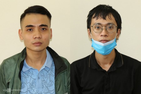 Quảng Bình: 2 nam thanh niên cho vay nặng lãi nhưng yêu cầu thế chấp bằng clip nóng