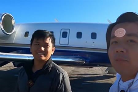 Thực hư chiếc máy bay 115 tỷ của Khoa Pug và Vương Phạm vẫn đang được rao bán online