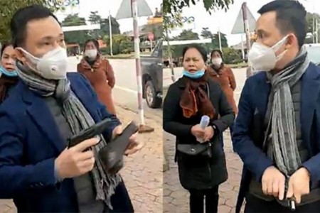 Clip: Người đàn ông rút súng uy hiếp chủ đất tại văn phòng công chứng ở Nghệ An