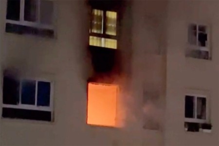TP.HCM: Căn hộ chung cư cháy lớn dữ dội, nghi bị phóng hỏa