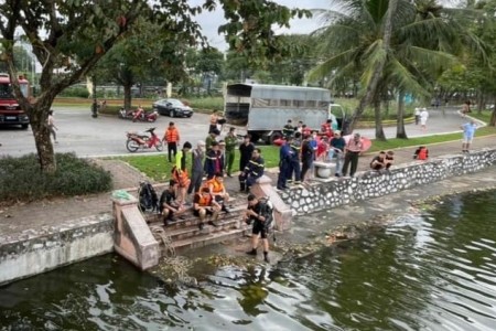 Hà Nội: Bé trai rơi xuống hồ tử vong sau khi lạc mất bố trong công viên Thống Nhất