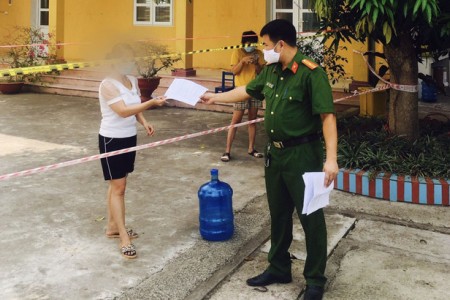 Bắc Giang: Hai người phụ nữ không đeo khẩu trang trong khu cách ly, xâm hại sức khoẻ bạn cùng phòng