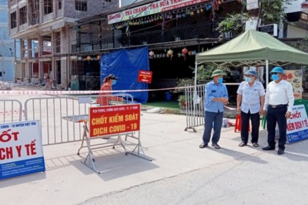 Bắc Giang: Cặp vợ chồng không chấp hành quy định phòng chống dịch COVID-19, còn lao vào đánh trưởng thôn