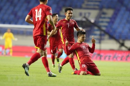 Người hâm mộ trổ tài dự đoán kết quả trận đấu Việt Nam – Malaysia: Tự tin tuyên bố chiến thắng trong tầm tay