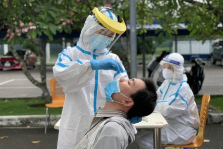 Lào Cai tìm người đến 18 địa điểm, truy vết ca nhiễm COVID-19 đi xuyên Việt