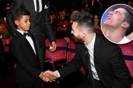 Những mẩu chuyện thú vị: Con trai Ronaldo thần tượng Messi, quý tử nhà Messi lại là fan cứng của Ronaldo