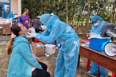 Lâm Đồng: Vợ chồng tiểu thương về từ chợ Hóc Môn khai báo y tế gian dối nhiễm Covid-19