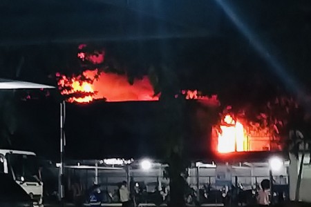 TP. HCM: Cháy nhà trong hẻm phong toả, một người tử vong