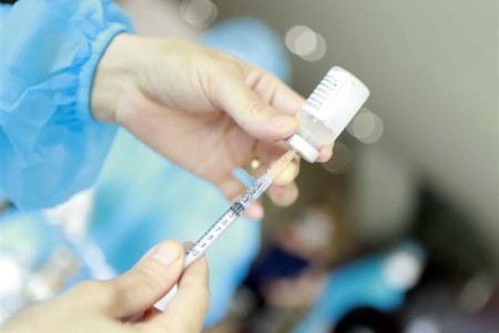 Thêm 1 bé trai 12 tuổi tử vong sau khi tiêm vắc xin Covid-19