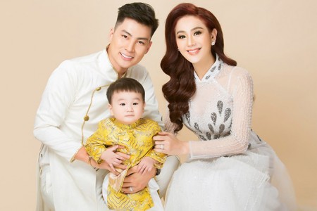 Nóng: Lâm Khánh Chi và chồng trẻ tuyên bố ly hôn