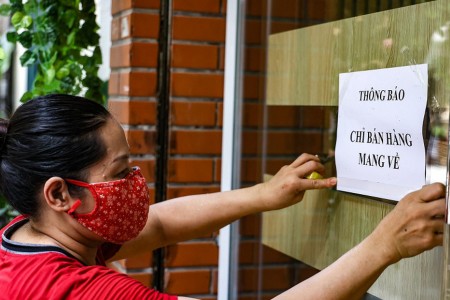 Hà Nội: Quận Hai Bà Trưng dừng bán hàng ăn uống tại chỗ