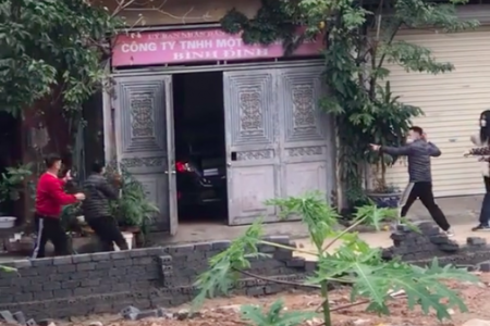 Clip nổ súng như phim hành động ở Tuyên Quang khiến dân tình hoảng hồn