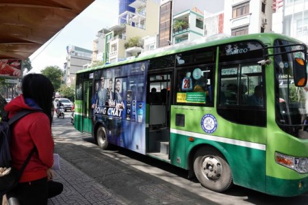 TP.HCM: Nhiều sinh viên nữ nói bị sàm sỡ trên xe buýt, 'cảm giác rất kinh tởm'