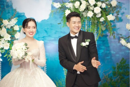 Hé lộ ảnh cưới tuyệt đẹp của Đức Chinh và Mai Hà Trang, còn có cả clip cầu hôn cảm động!