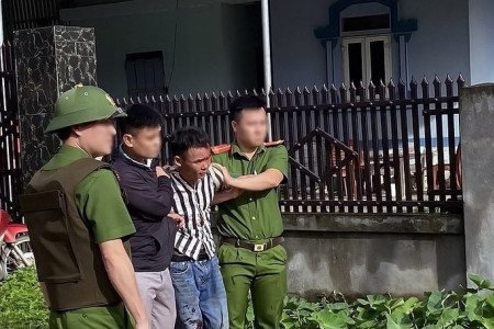Nghệ An: Nam thanh niên 9X gây án mạng nghiêm trọng, 3 người thương vong