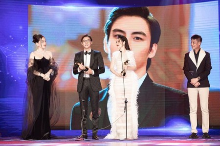 Với lượt bình chọn áp đảo, Chi Pu giành giải “Nữ diễn viên được yêu thích nhất” tại Ngôi Sao Xanh 2020
