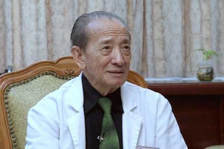 Bậc thầy châm cứu của Việt Nam - Bác sĩ Đông y Nguyễn Tài Thu qua đời vào mùng 3 Tết