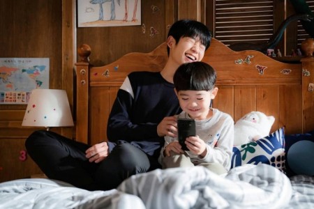 Top 6 phim Hàn hay nhất về ông bố, bà mẹ đơn thân khiến bạn cảm động
