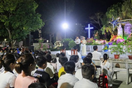 Linh mục ở Hà Tĩnh bị xử phạt vì tổ chức hành lễ cho hàng trăm người giữa mùa dịch Covid-19