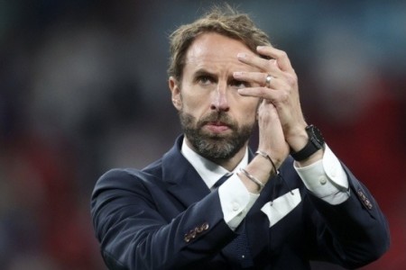HLV tuyển Anh nhận lỗi về pha thay người “thảm họa”, ca ngợi Italia 'vô cùng xuất chúng'