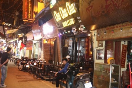 Từ 0h ngày 8/4, Hà Nội mở lại quán karaoke, massage, bar, trò chơi điện tử