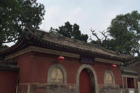 Kì lạ ngôi chùa mở cửa sau hơn 400 năm đóng kín bí ẩn