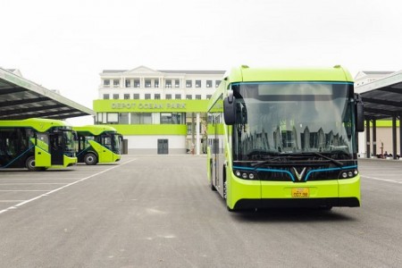 VinBus: Xe buýt điện thông minh đầu tiên của Việt Nam chính thức lăn bánh