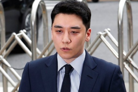 NÓNG: Seungri đối mặt với án tù 5 năm vì 9 cáo buộc tội danh nghiêm trọng