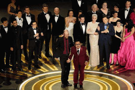 Oscar 2023: Everything Everywhere All at Once thắng đậm, vũ trụ Marvel có thêm 1 tượng vàng