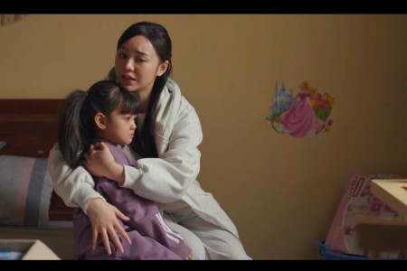“Đừng làm mẹ cáu” tăng thời lượng, được xem là “hắc mã” của màn ảnh Việt