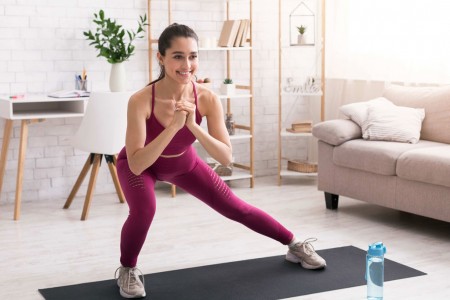 Tập thể dục tại nhà để vừa tuân thủ yêu cầu giãn cách mà vẫn tăng sức đề kháng cho cơ thể