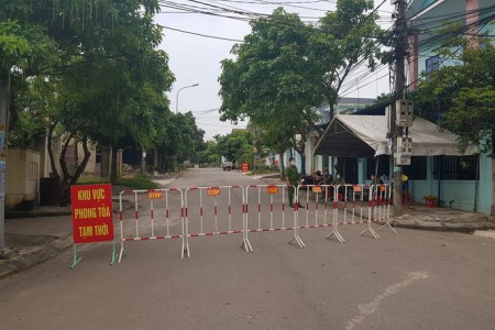Quảng Trị yêu cầu người dân TP. Đông Hà hạn chế ra đường vì 2 ca Covid-19