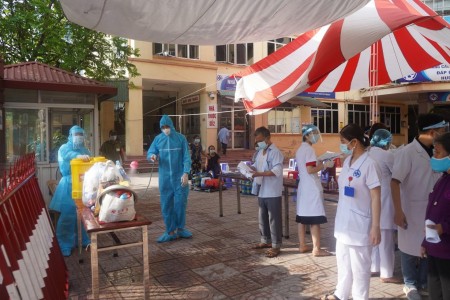 Thái Bình: Ghi nhận 4 ca nhiễm Covid-19 mới là sinh viên Đại học Y – Dược