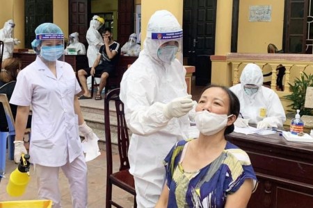 Bắc Ninh: Tìm giải pháp cho 20 bệnh nhân Covid-19 diễn tiến nặng, “không để tử vong”
