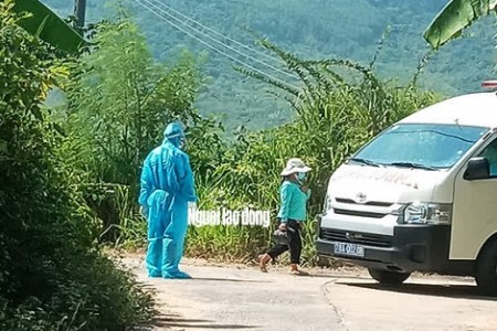 Phú Yên: Tìm thấy người phụ nữ mắc Covid-19 trốn sau vườn nhà vì sợ “tốn tiền” cách ly, điều trị