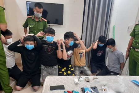 Quảng Nam: Bất chấp lệnh giãn cách, 9 thanh niên nam nữ mở tiệc ma túy ở homestay