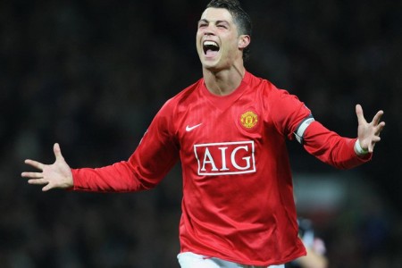 Cú “quay xe” bất ngờ của Ronaldo giúp Manchester United thu về 6,67 nghìn tỷ