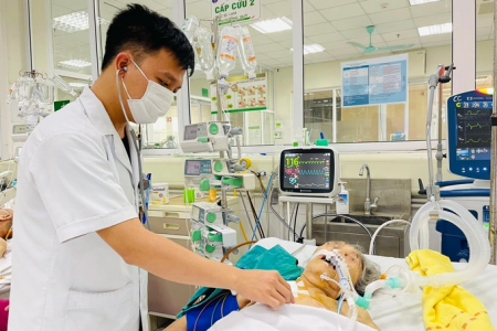 Hà Nội: Bệnh cúm tăng mạnh, có ca phải thở máy