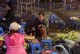Cô gái bị “hét giá” 80 nghìn đồng cho một củ khoai nướng ở hồ Gươm