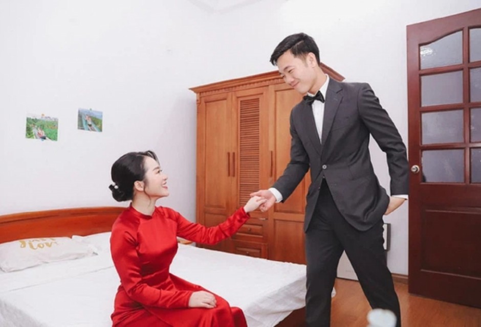 Cận cảnh bộ ảnh lễ ăn hỏi của Xuân Trường - Nhuệ Giang: Trai tài gái sắc khoe tình cảm mặn nồng