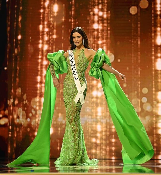 Miss-Universe-2
