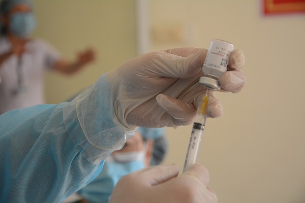 nam-tai-xe-tu-vong-sau-khi-tiem-vaccine