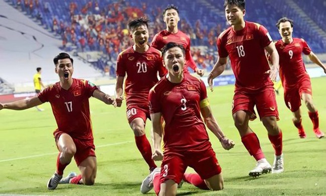 viet nam chien thang malaysia 2-1